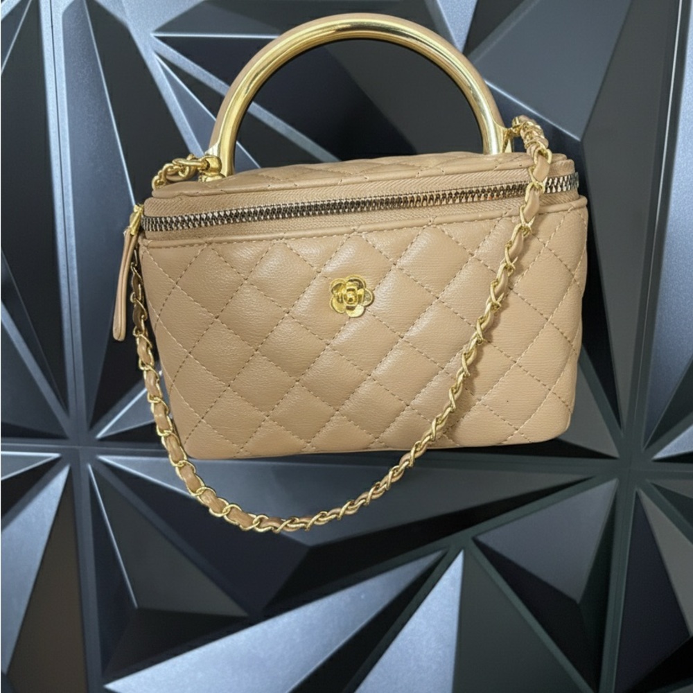 Elegant Tan Quilted Handbag